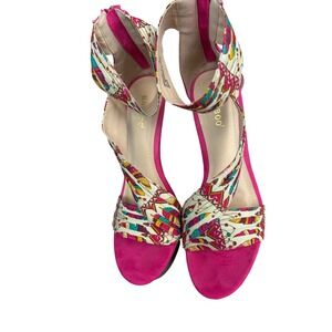 Bamboo Wesley Fuchsia Multi Feather Print Wedge Sandals Womens 8 Platform Heel